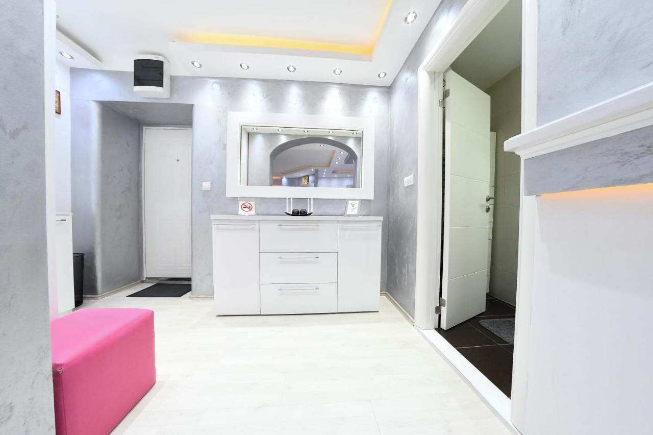 Apartment "Mastef" เบลเกรด ภายนอก รูปภาพ